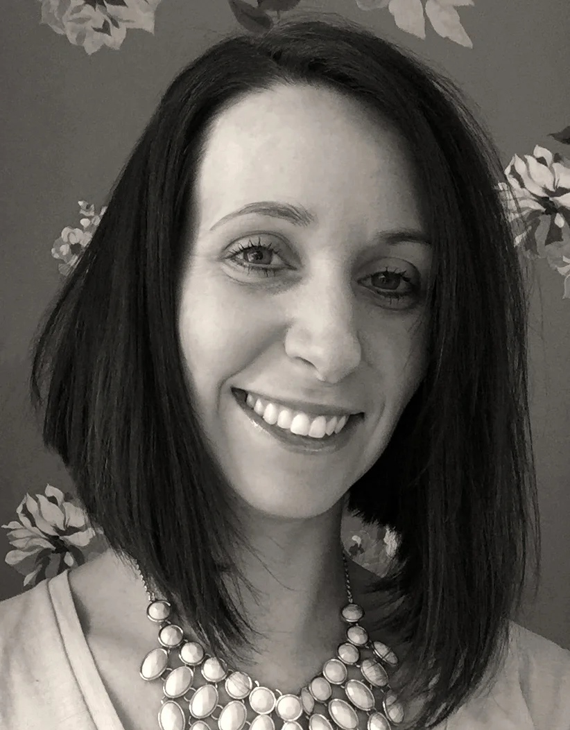 Angela Nickeas Headshot (1).jpg