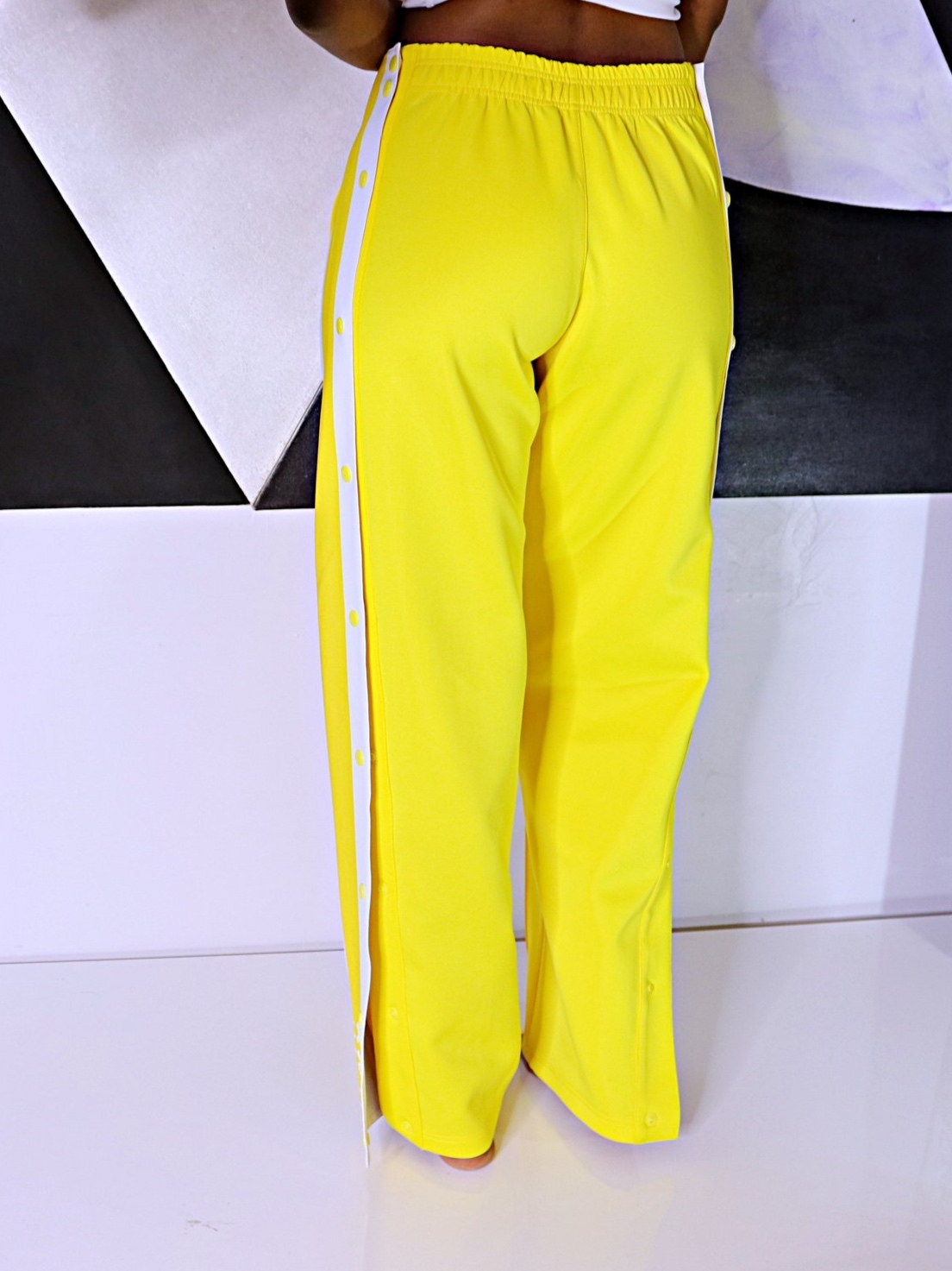 YEMESKEL SNAP BUTTON TRACK PANTS IN 