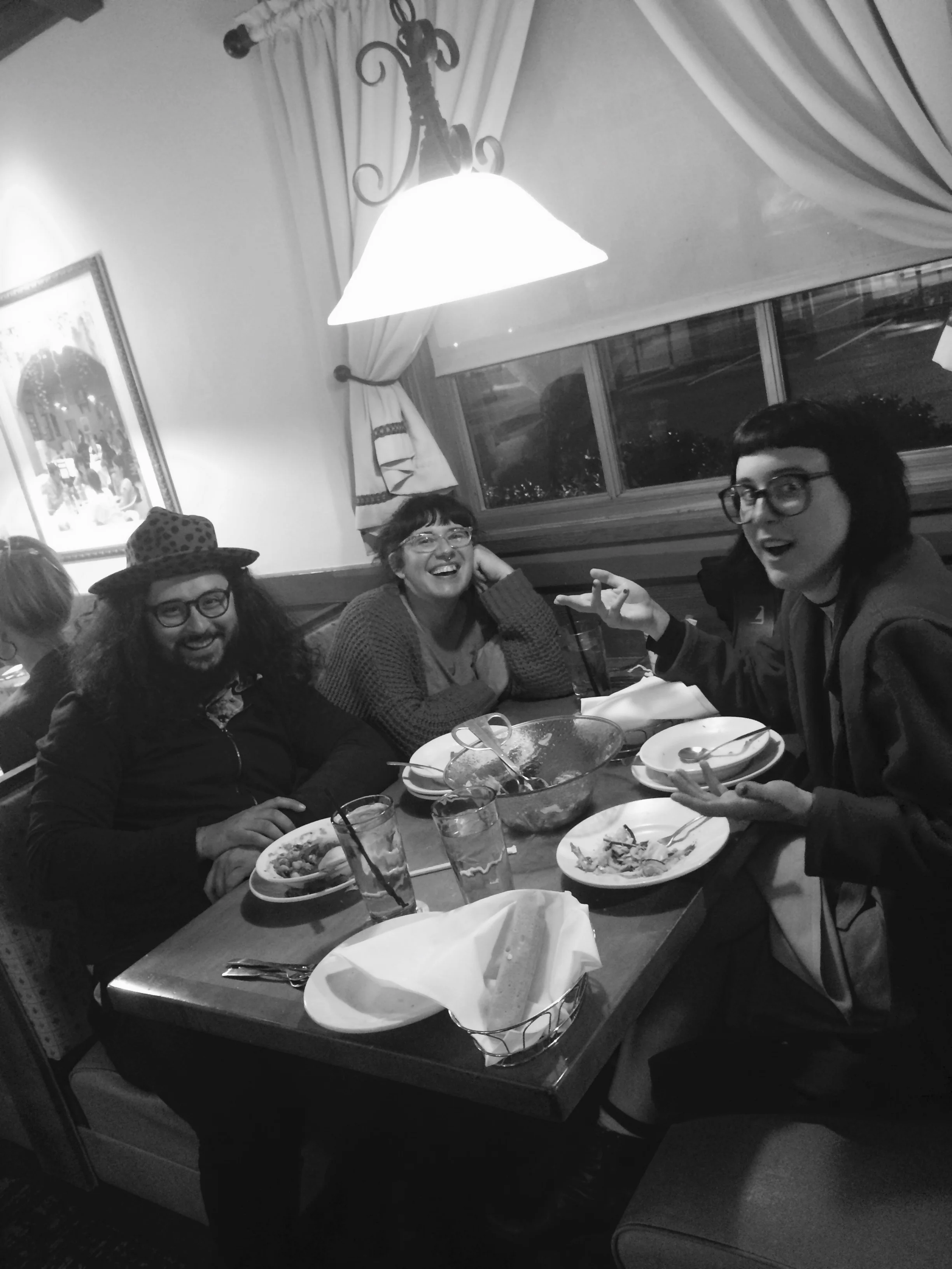 THE OLIVE GARDEN. I lied to the waiter and told them it was Daisy's birthday and that we needed a picture, much to the dismay of everyone else. Whatever. I'm a grandma and I like pictures at dinner. 