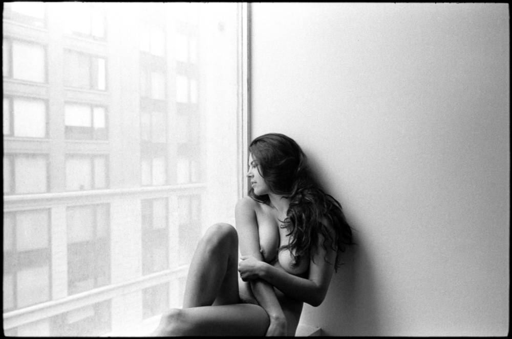 #0441_05A - Freya, 2016. Leica M2, Zeiss 35mm f/2, Ilford HP5 400