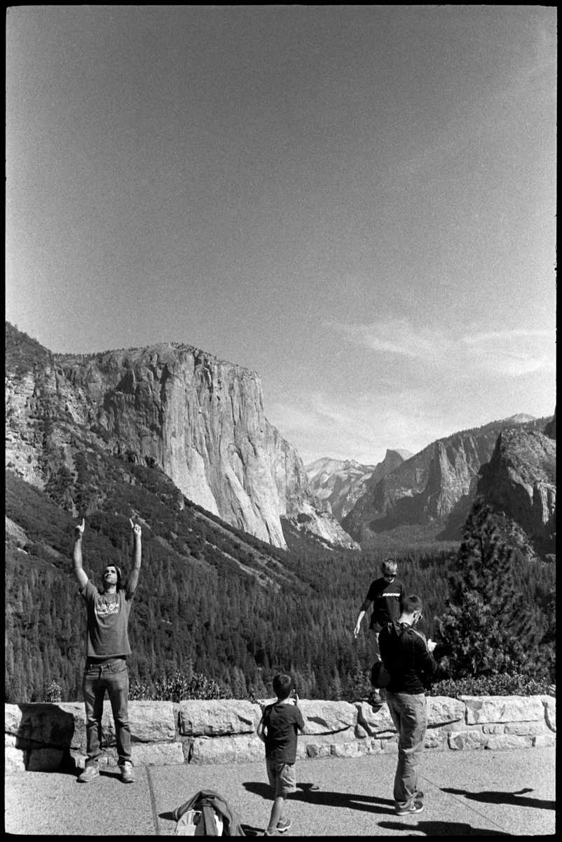#0470_15A - Yosemite Valley, October of 2016. Leica M2, Zeiss 35mm f/2, Ilford HP5 400.