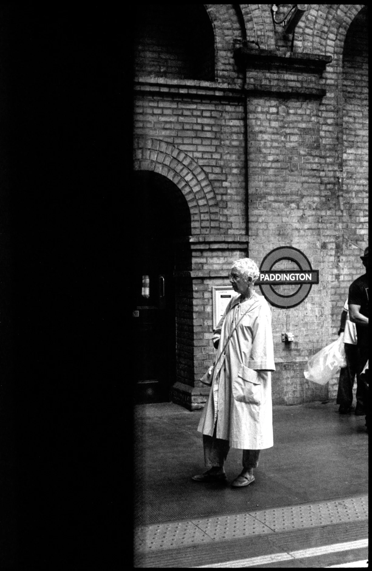 #0294_19A - Paddington Station. London, England / 2014 Excerpts from the book "Fragments" Signed Copies On Demand @Blurb Online Shop