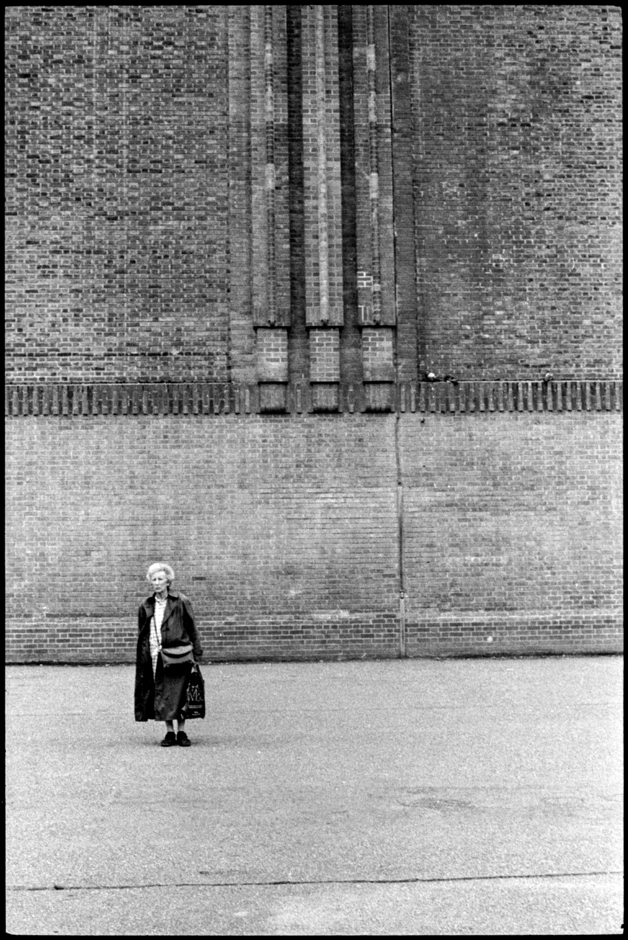 #0294_25A - London, England / 2014 Excerpts from the book "Fragments" Signed Copies On Demand @Blurb Online Shop
