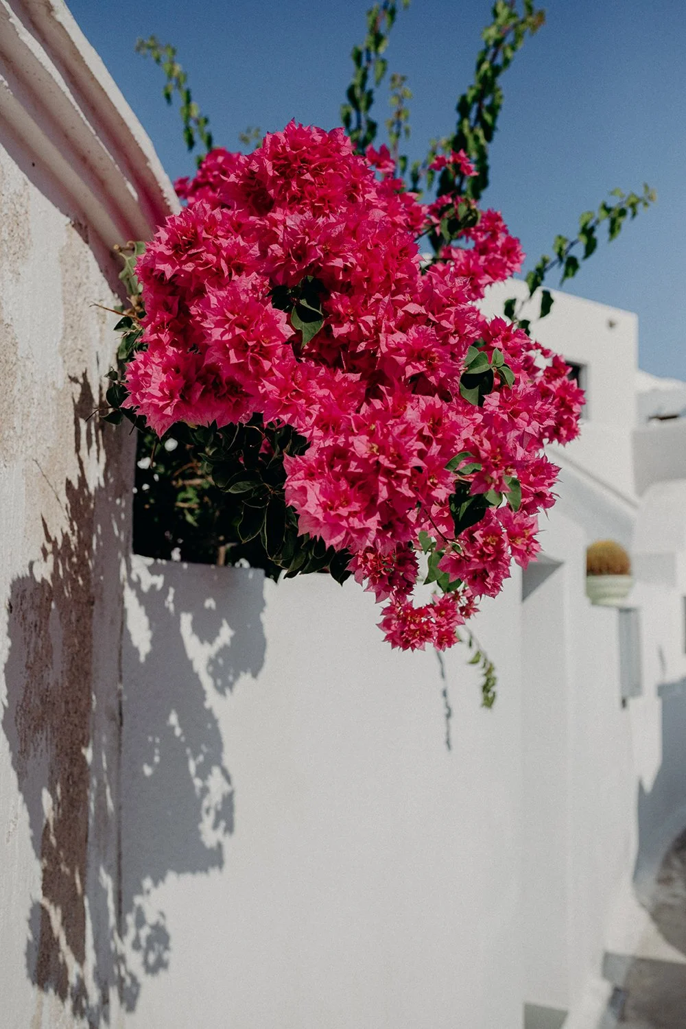 Couple-Photographer-Santorini-Megalochori-51.jpg