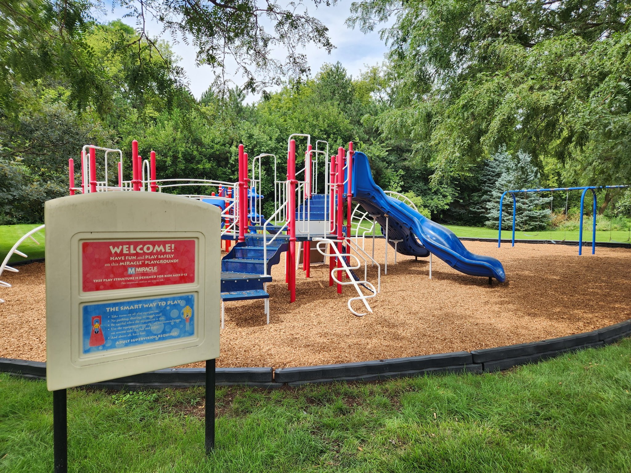 A big THANK YOU to our Athletics Board! 🛝🪵✨

Our school playground has officially been refreshed and refitted with a proper base, complete with fresh mulch filled to the appropriate safety height.

We extend our sincere gratitude to the St. Francis