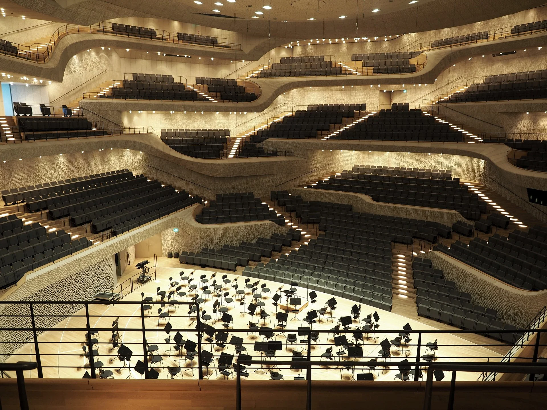 INVISIBLE HOUSE - GERMAN PREMIERE - NY PHIL IN HAMBURG