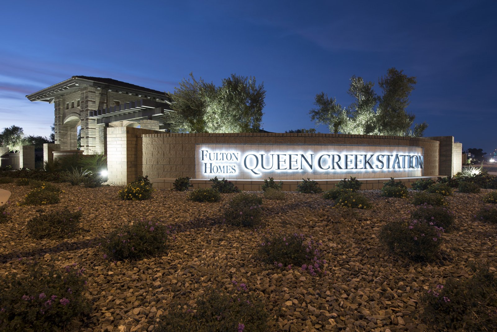 QCS night monument sign DSC_3115.jpg