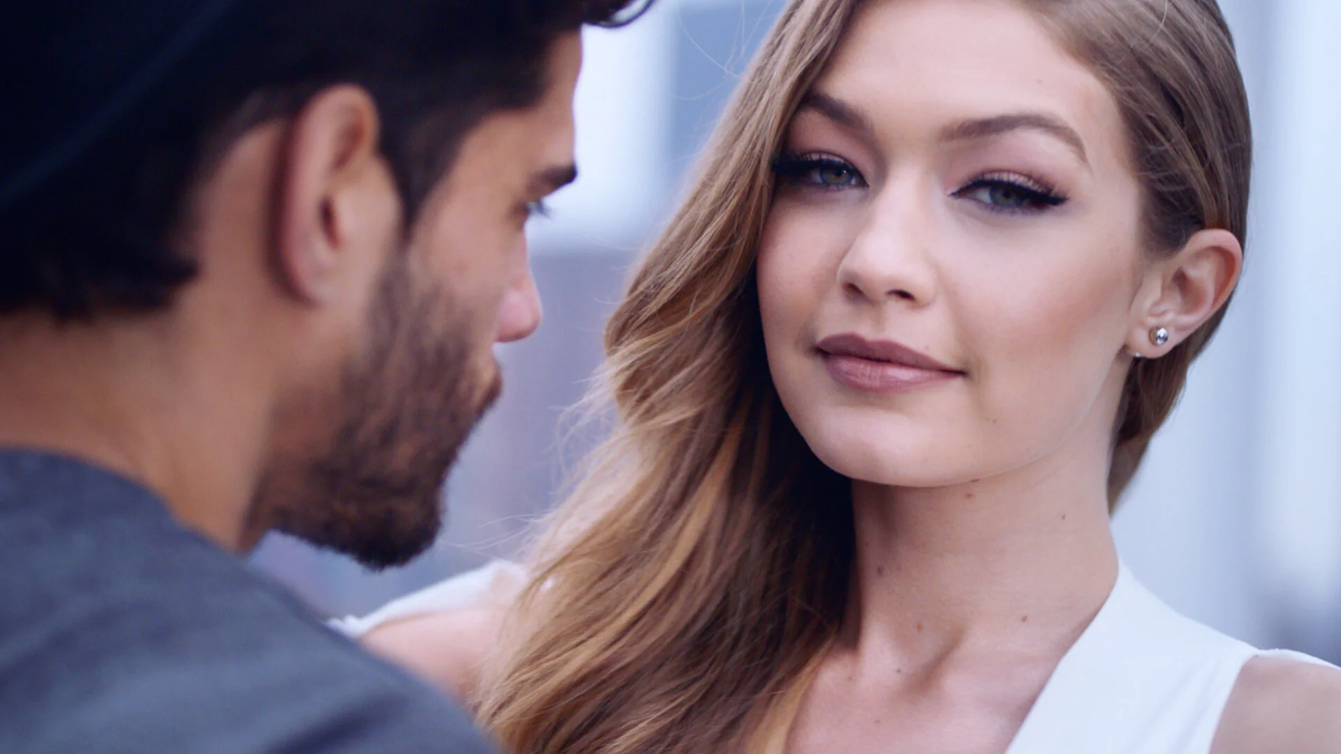 Maybelline - "Push Up Angel Date"