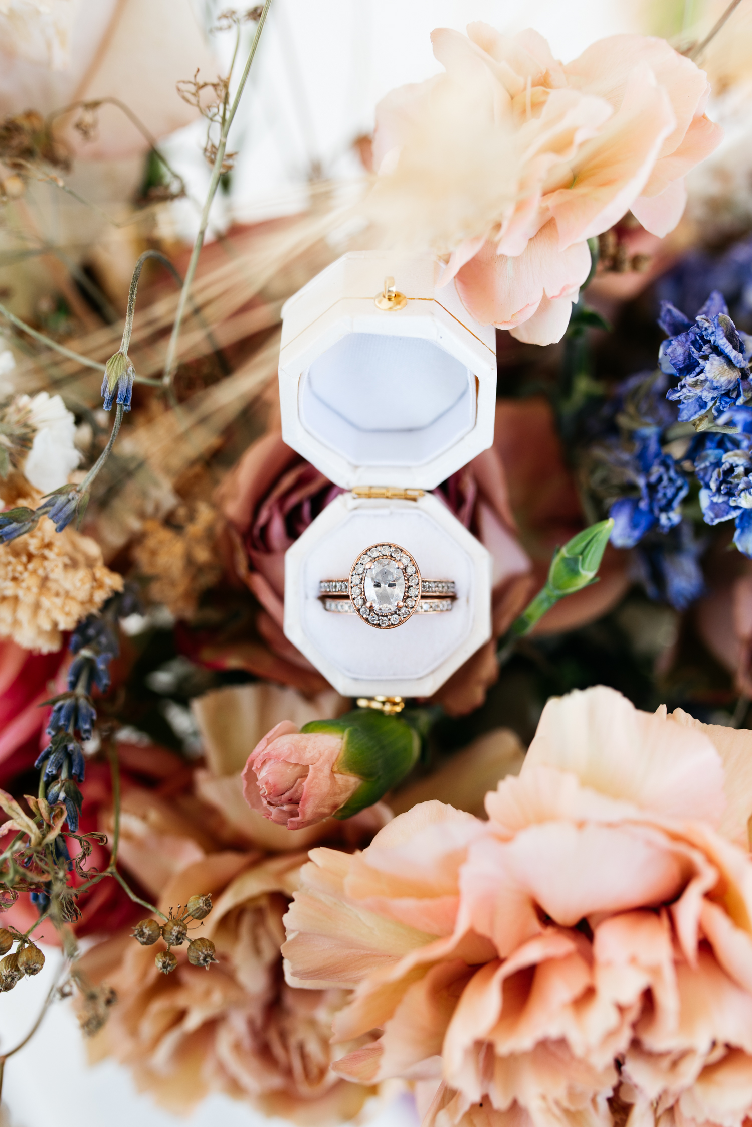 SamErica Studios - Lavender Lemonade Modern Bridal Editorial -19.jpg