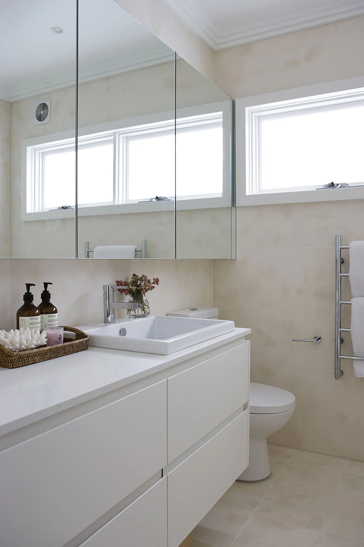lurline-bay-by-denaikulcsarinteriors-17.jpg