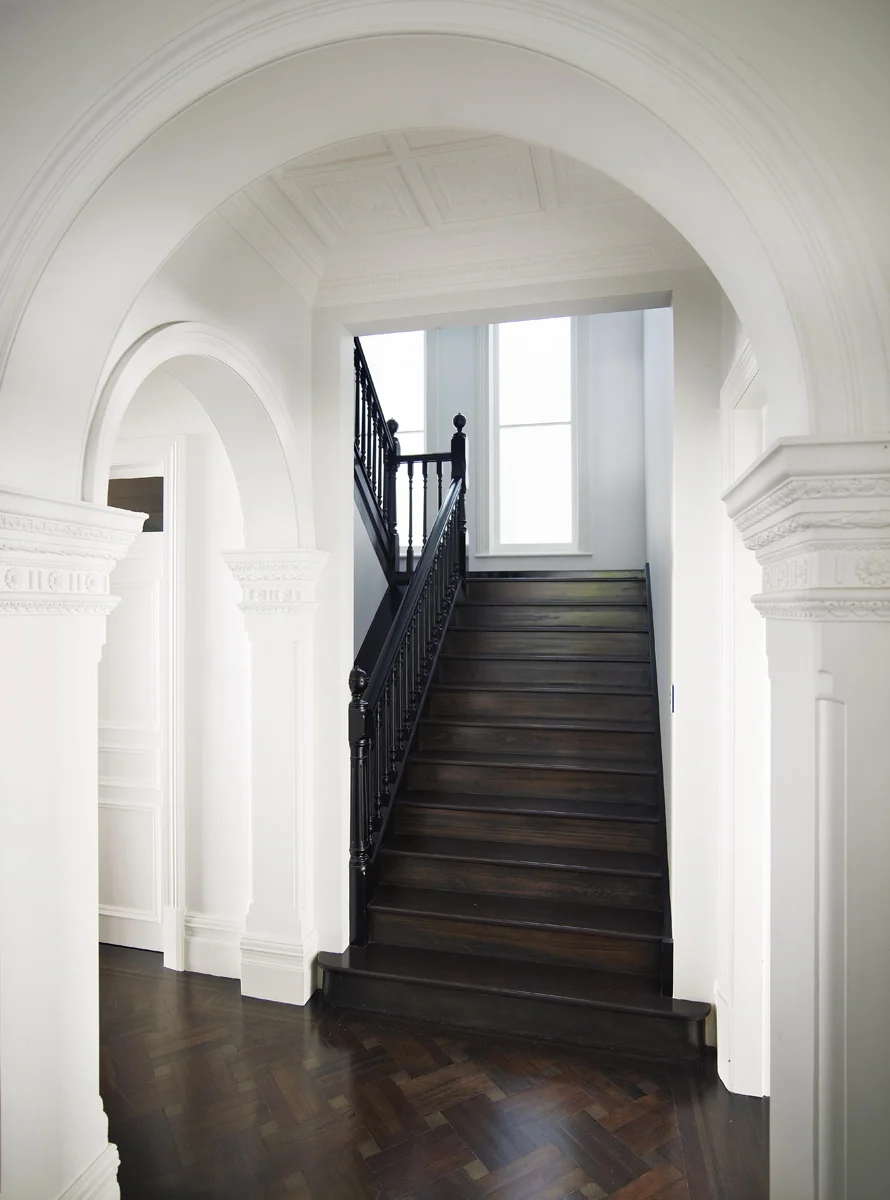 ParkHouse_by_denaiKulcsarInteriors_02.jpg