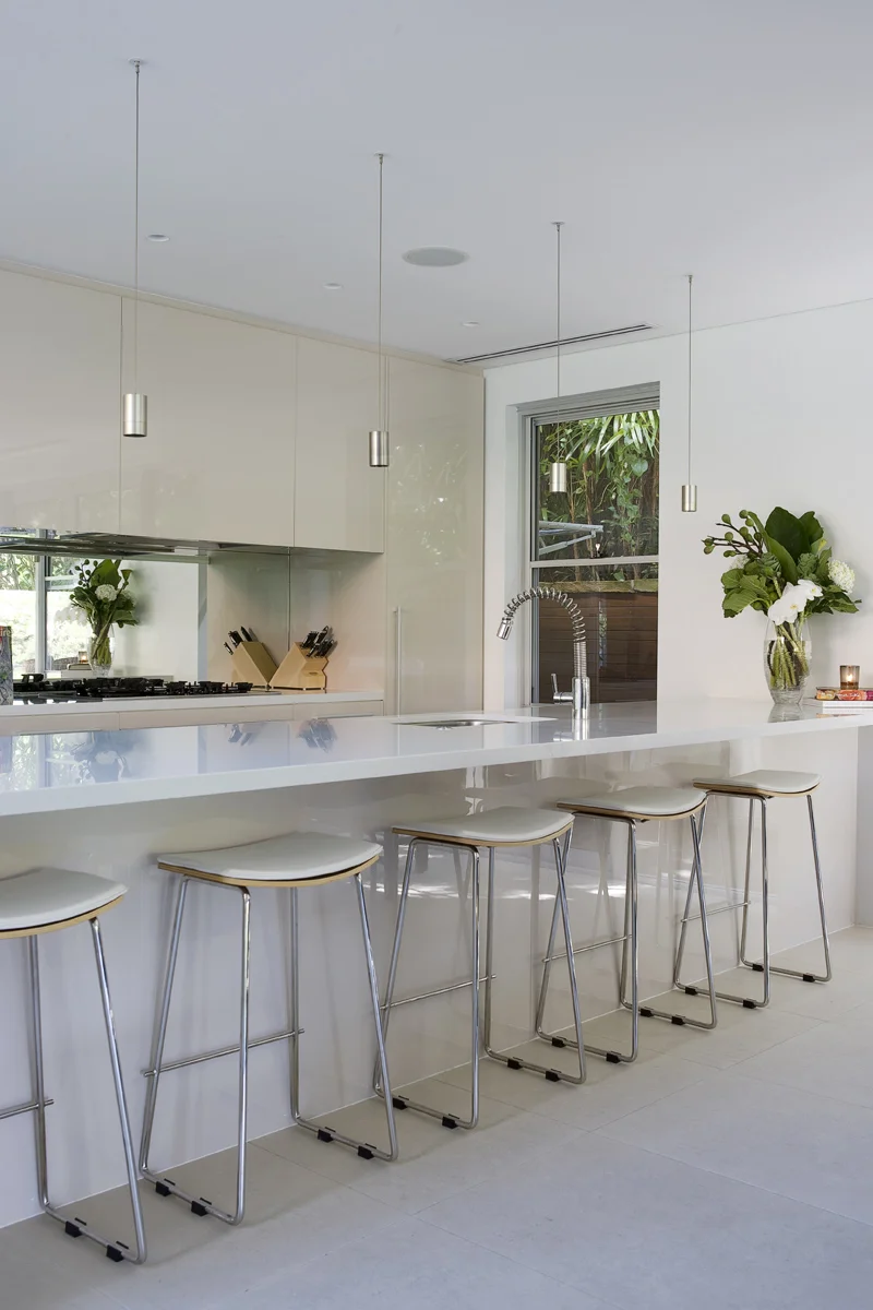 NeutralBay-residence-by-DenaiKulcsarInteriors_05.jpg