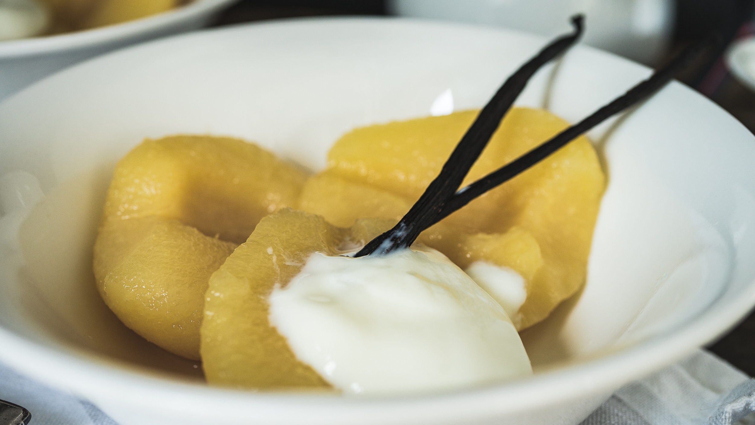 Poached Pears with Vanilla Beans