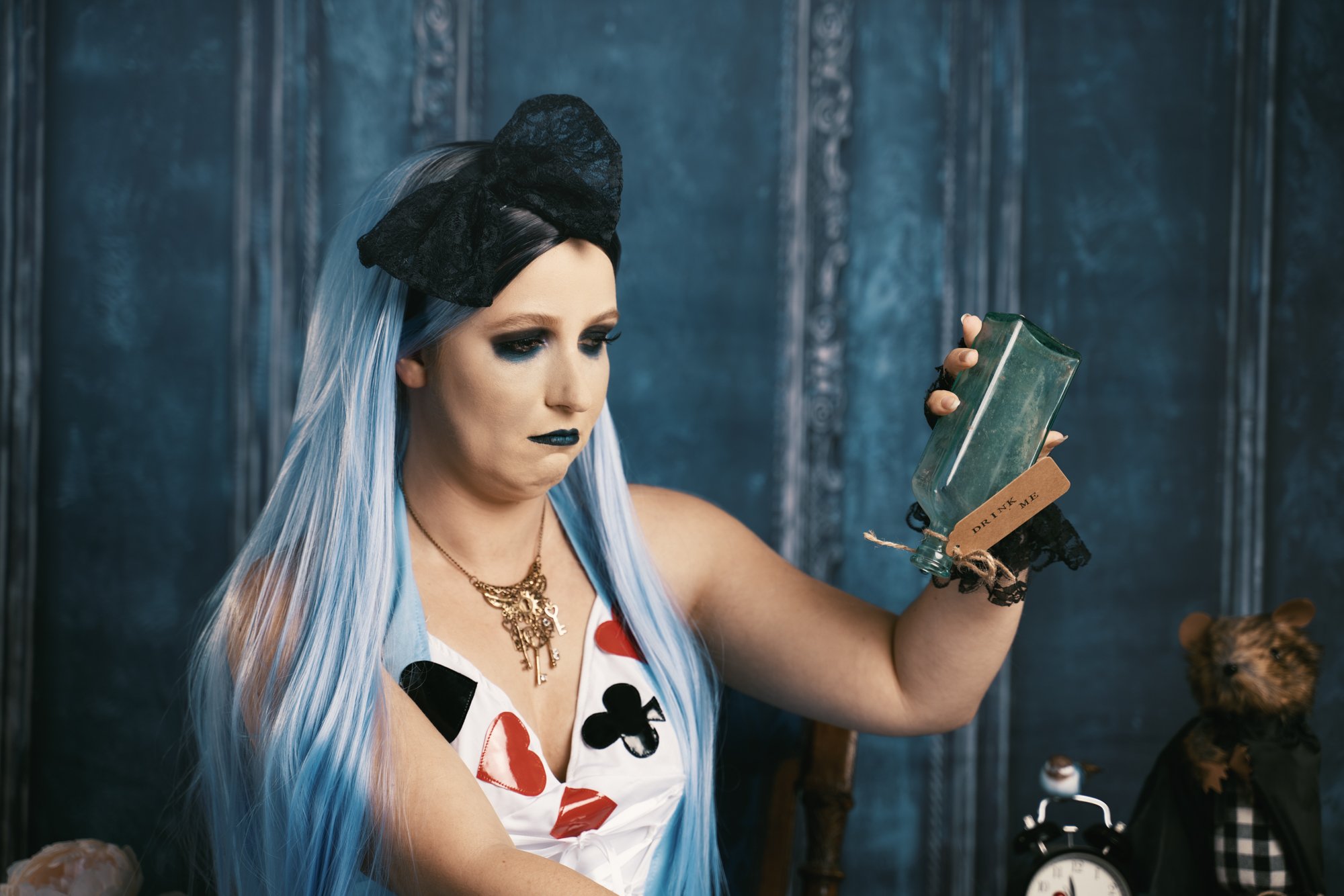 JuliePowell - Dark Alice (7 of 17).jpg