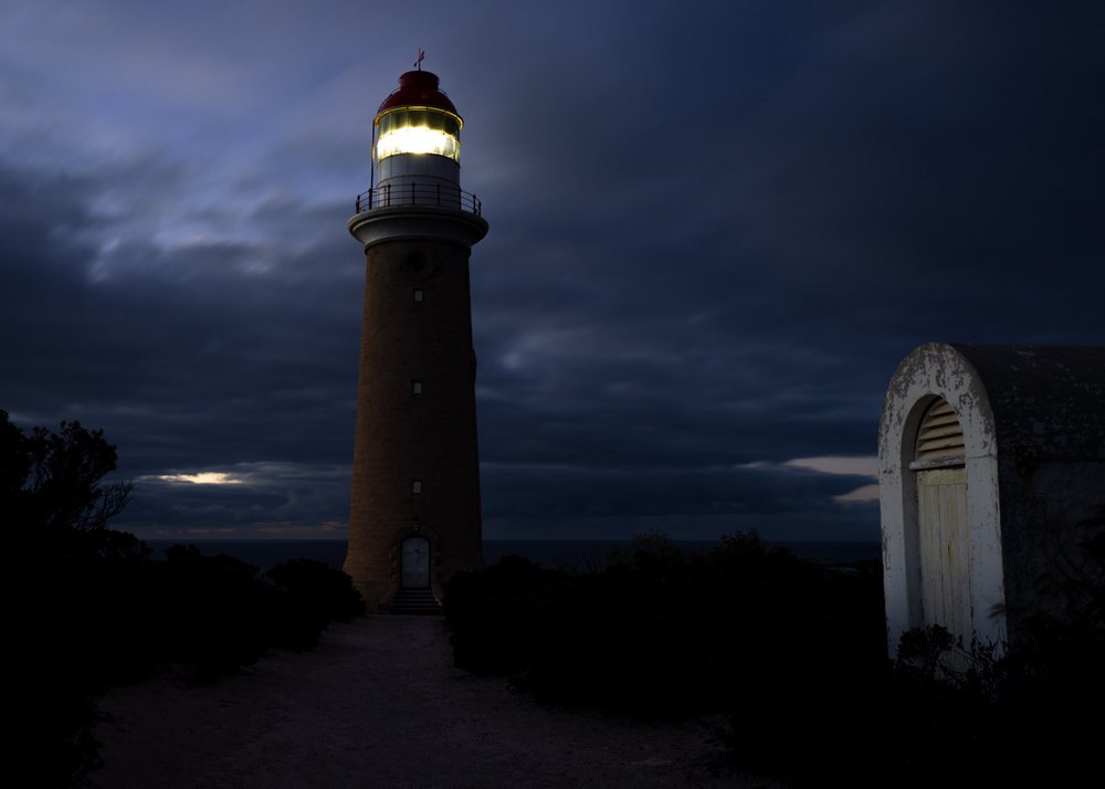 Cape de Couedic Lighthouse under lacklaster sunrise