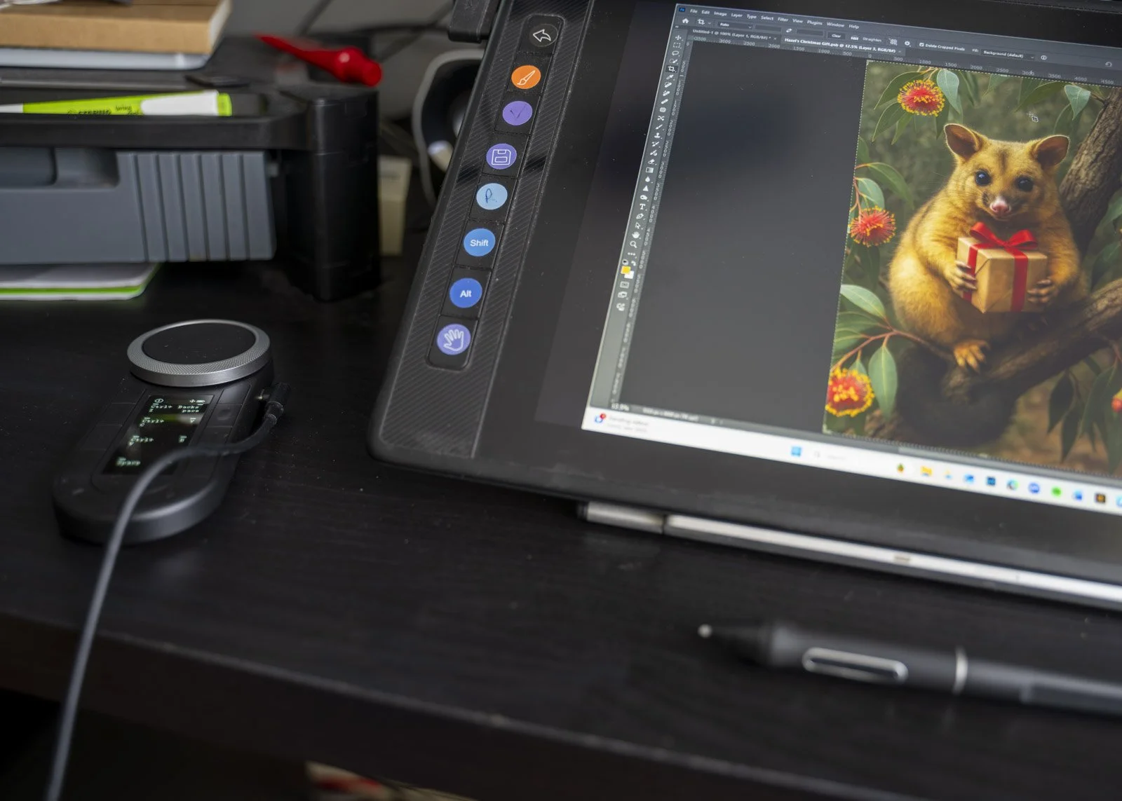 Huion KeyDial K40 vs KeyDial Mini: Which One Should You Buy?