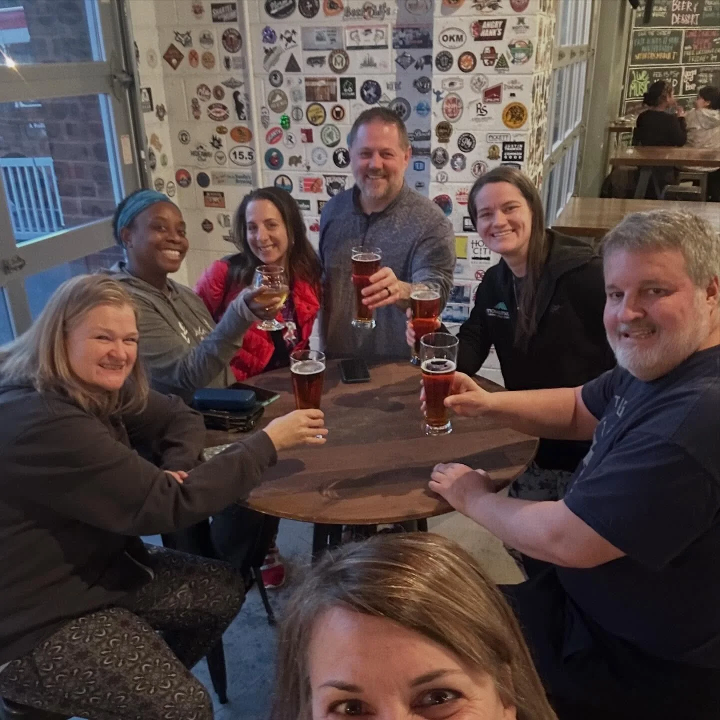 👆𝕋ℍ𝕀𝕊. 𝕀𝕊. 𝕆𝕌ℝ. 𝕎ℍ𝕐. 💚💛💙

Each month, we roll out our mats at @fairwindsbrew for mindful movement and good cheer with regulars, occasional, and new (to EYD) yogis. They show up early, excited to reunite and catch up. They stay late to fi