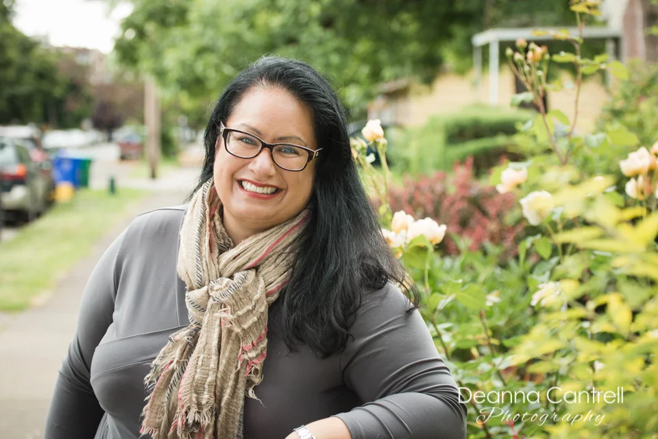 Meet Liz Smith, Owner of Bizzy Lizzie. Photo by Deanna Cantrell Photography. 