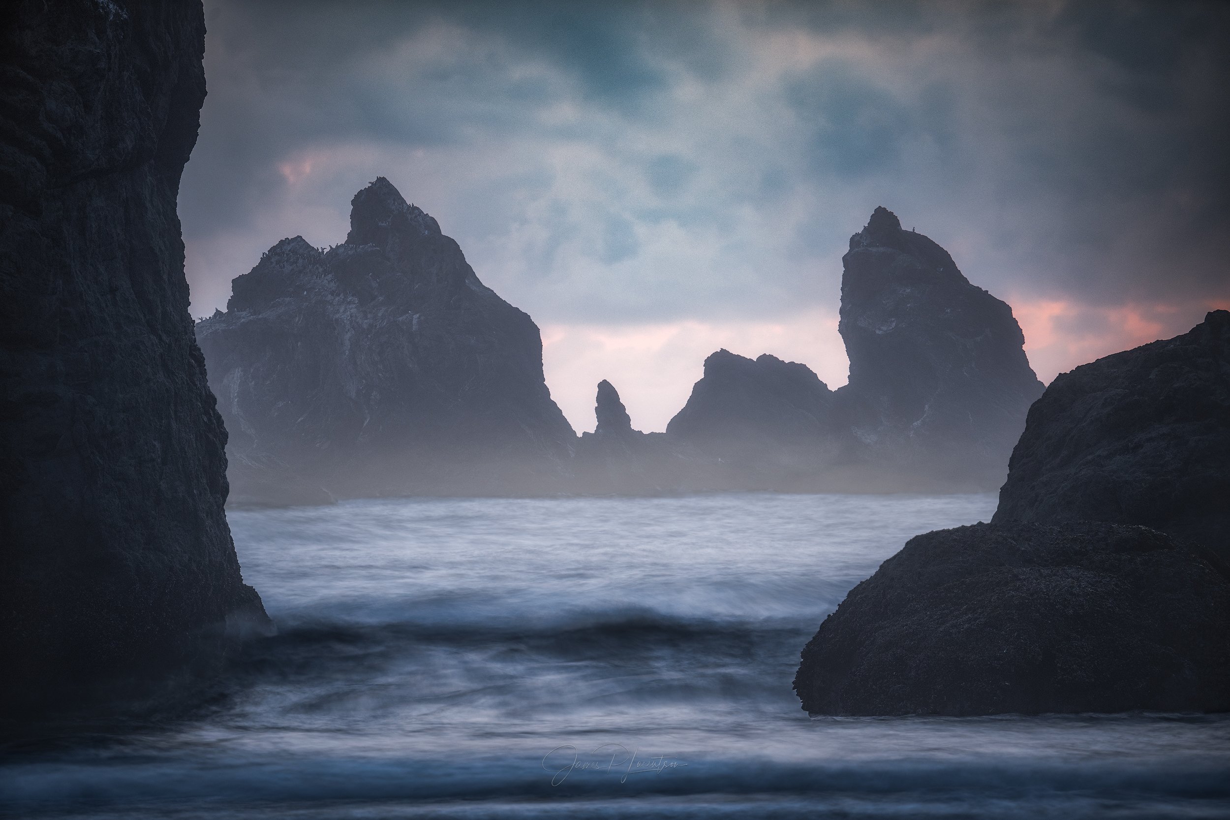 Sea-&-Stone_2024-06-09-15-46-37-(B,R8,S4)-sharpened.jpg