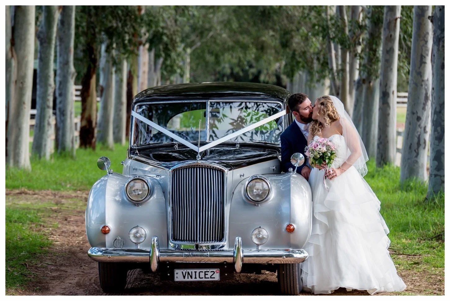Very_Nice_Classics_Perth_Wedding_Cars_Sandie_Bertram_Photography_Anne-Marie_and_Vince.jpg