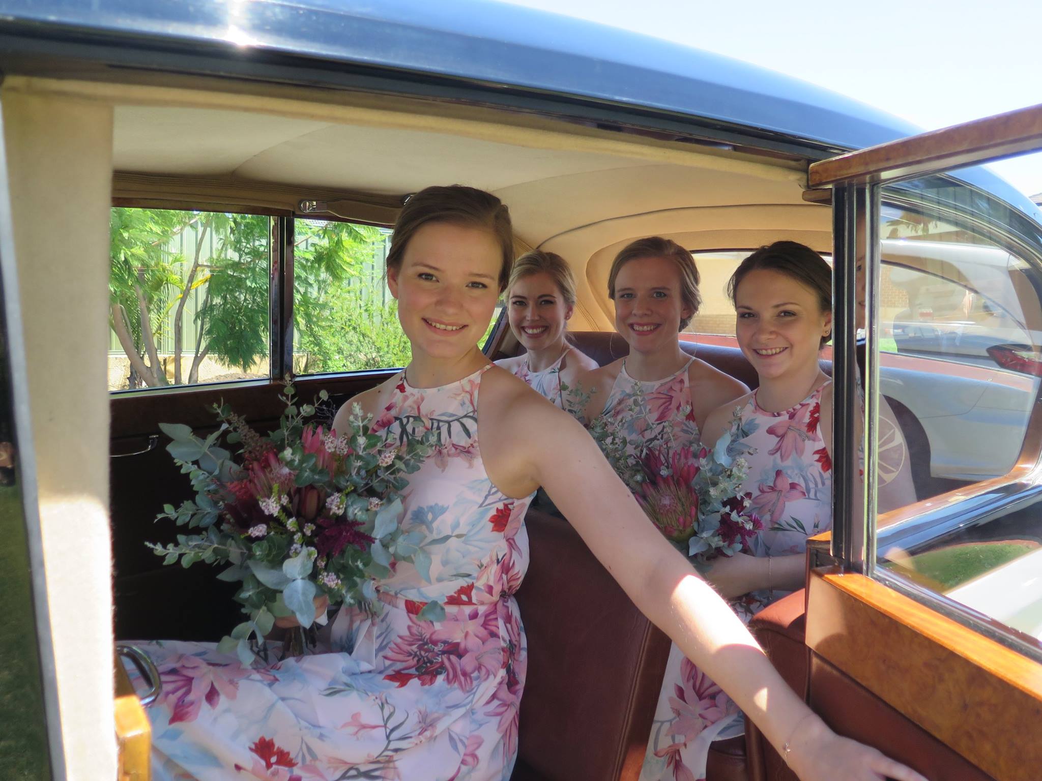 16a-Kaitlins_girls_in_Very_Nice_Classics_wedding_car_Perth_February_2017.jpg