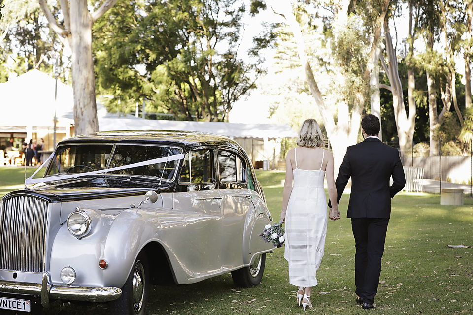 Elmars-Weddings083-all-about-image-very-nice-classics-wedding-cars-walking-away.JPG