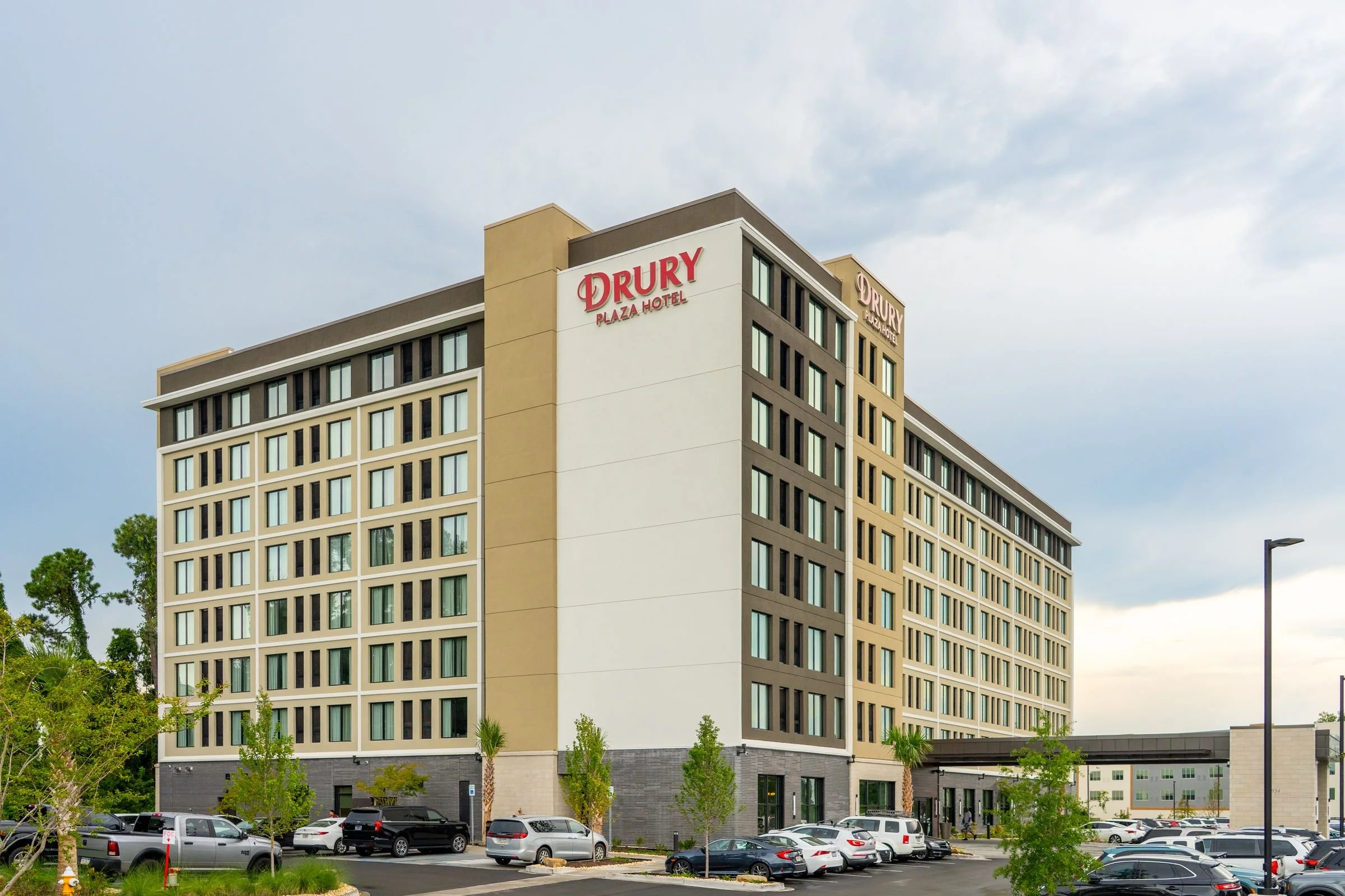 Drury Hotel | 3" Dryvit Outsulation Plus EIFS System w/ Limestone HDP Finish Coat