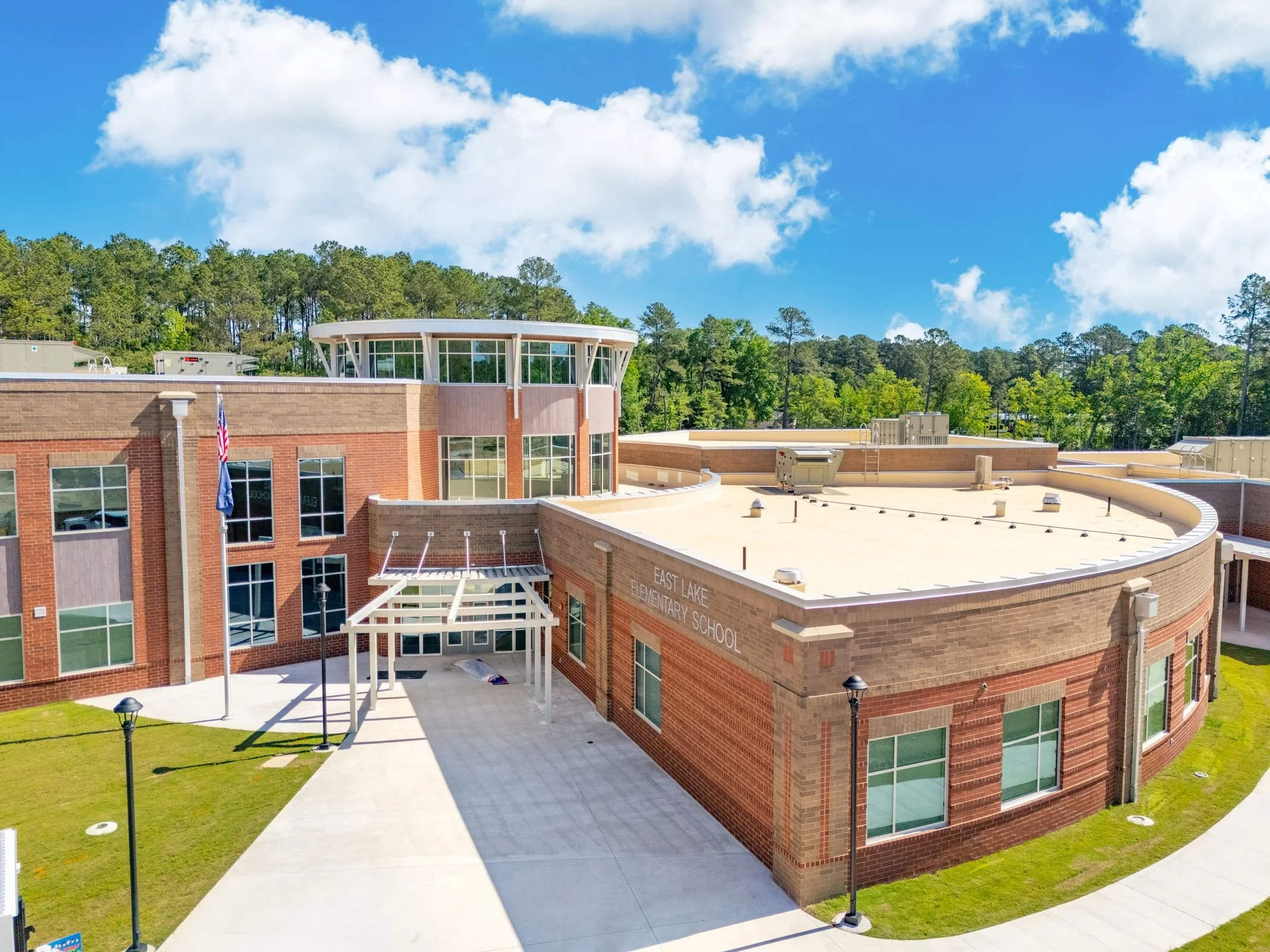 East Lake Elementary | AL13 Panels Aluminum Cladding System on Siding & Rotunda Ceiling