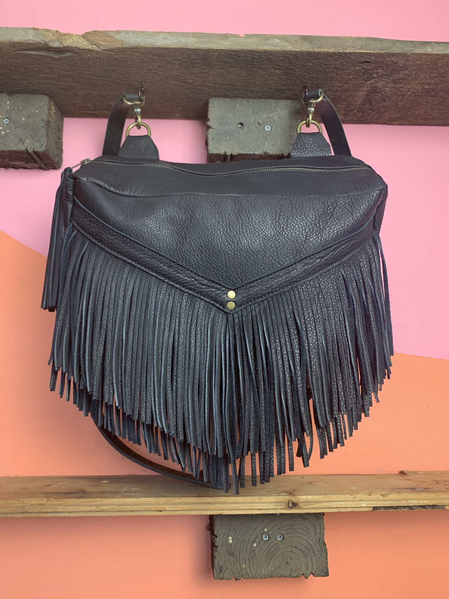 Design a Clip On Puffy Leather Purse Handle - Handcrafted Convertible  Leather Backpacks and Purses for Daily or Motorcycle Use
