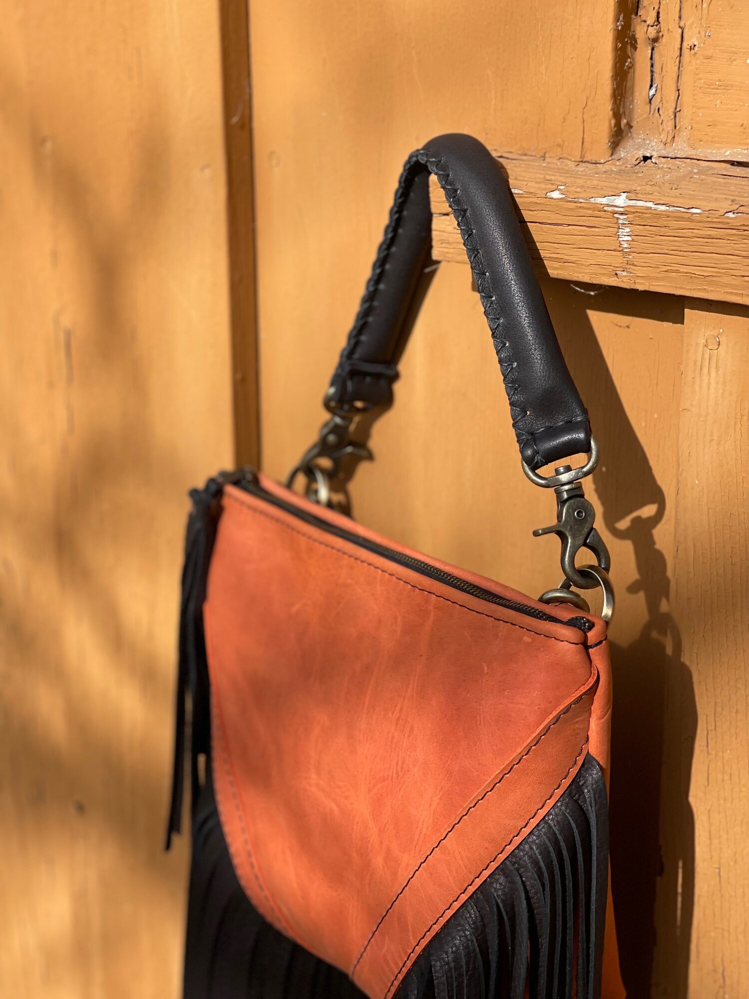 Design a Clip On Puffy Leather Purse Handle - Handcrafted Convertible  Leather Backpacks and Purses for Daily or Motorcycle Use