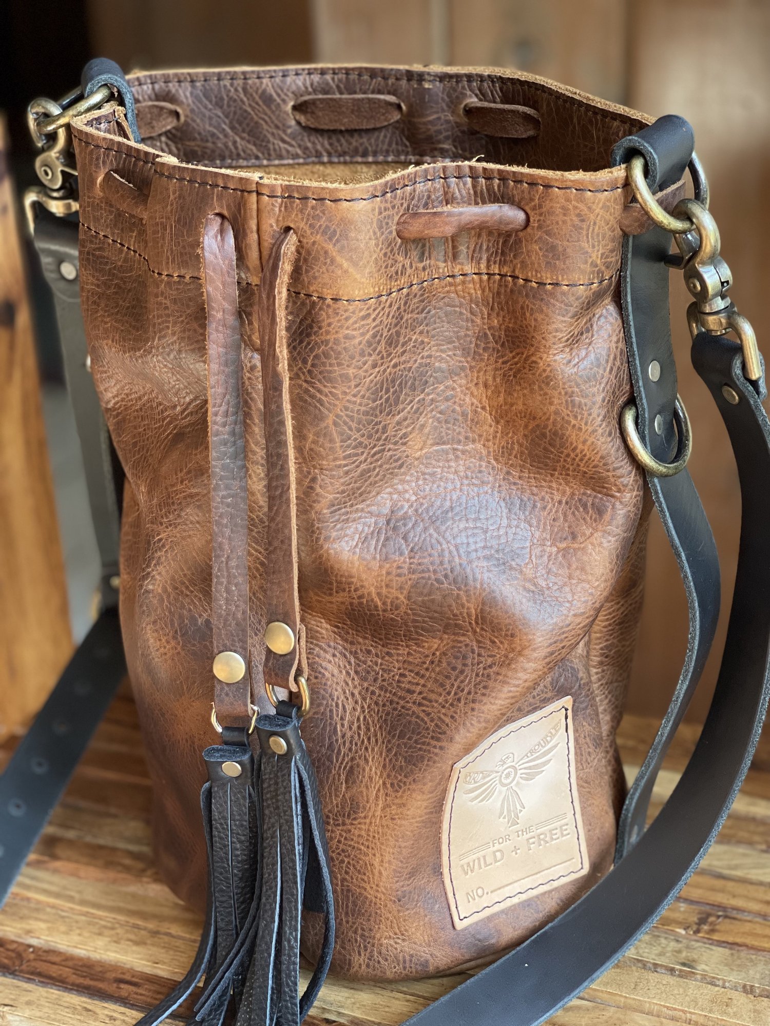 Caramel Cowhide Leather Lili Bucket Bag - Handcrafted Convertible Leather  Backpacks and Purses for Daily or Motorcycle Use