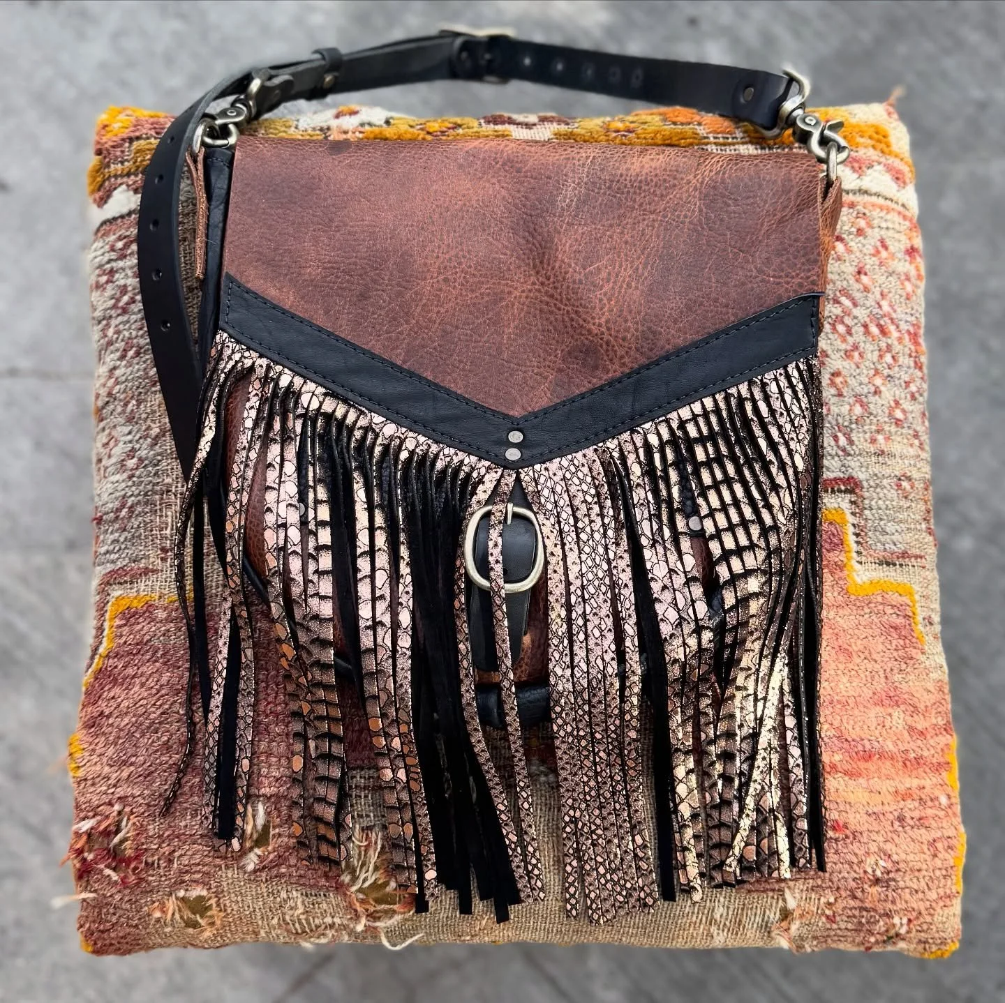 So surprised this Sarah J Crossbody Bag is still available from last weekend&rsquo;s drop! Scroll through to see how I mixed the Mocha bison leather and the Black bison leather with the fabulous Rose Gold Python cowhide leather.