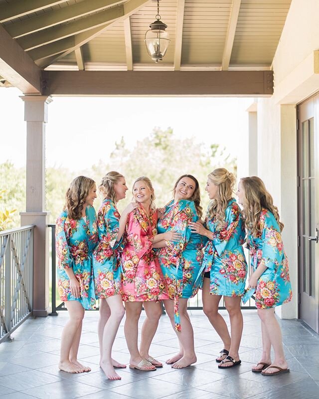 Filling your day with your best girls is a MUST for your wedding! Whether they stand with or just get ready with you, they make the perfect hype-squad!