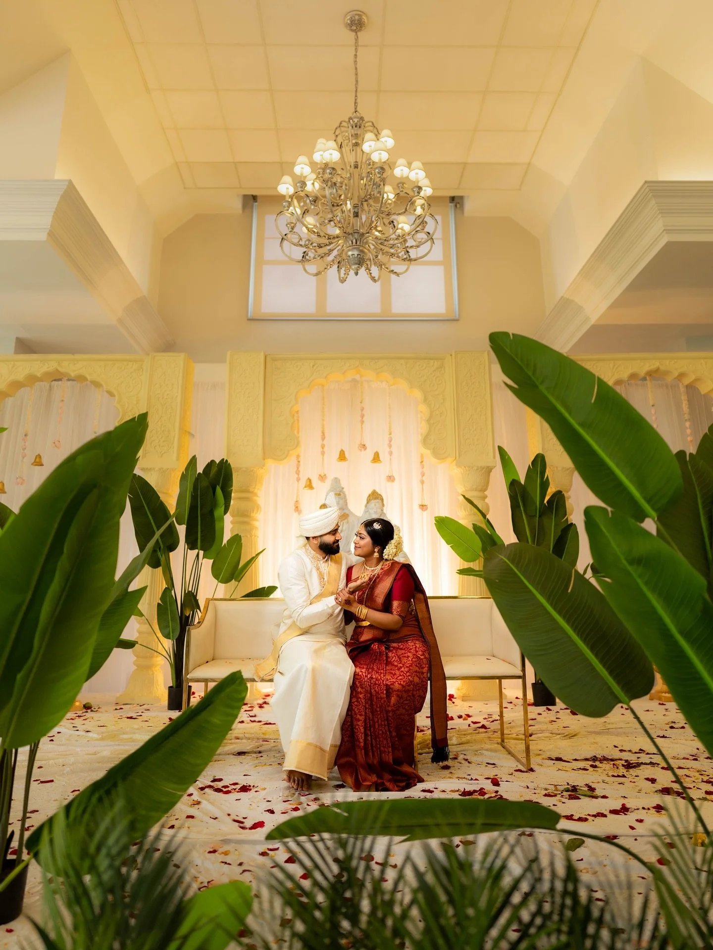 It was truly a day full of laughter and tears, celebrating Siyanththan &amp; Sankavi at Deer Creek
&bull;
#DeerCreekWedding #GolfCourseWedding #torontoweddingphotographer #SiyaSanks