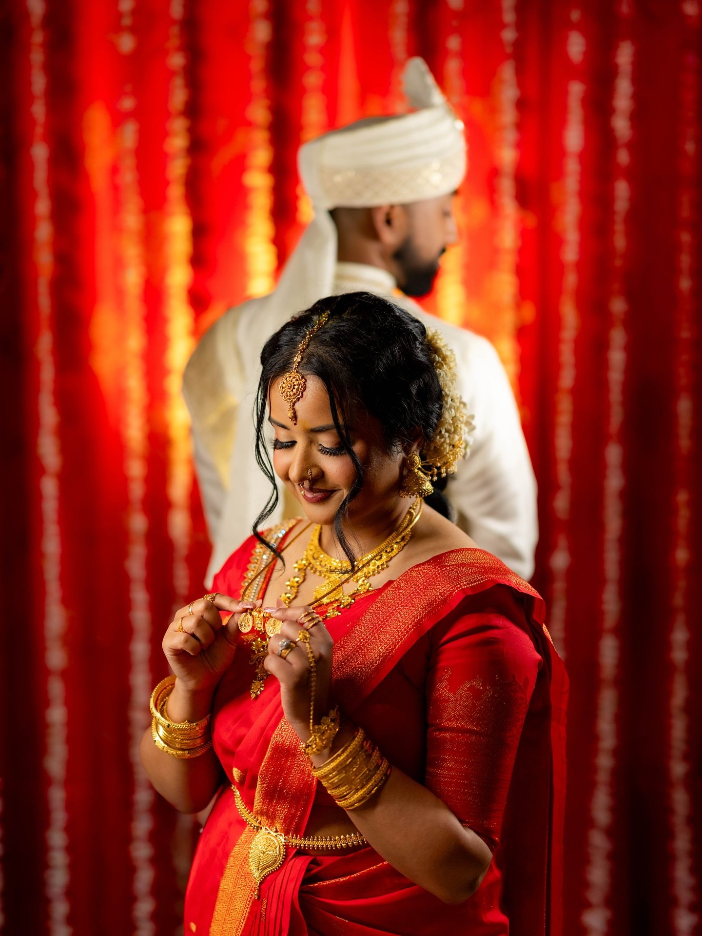 Some sneak peaks from Arun &amp; &nbsp;Santhiya&rdquo;s wedding
&bull;
#tmailwedding #brightonconventioncentre #torontoweddingphotographer