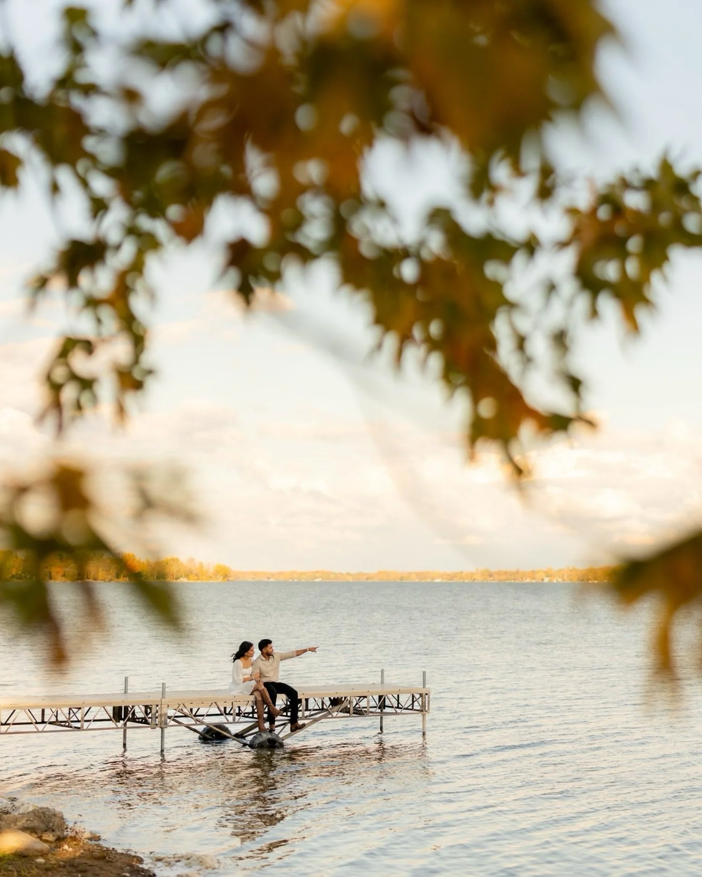 Dhanul &amp; Kirthika&rsquo;s cottage engagement session at Lake Simcoe, Ontario