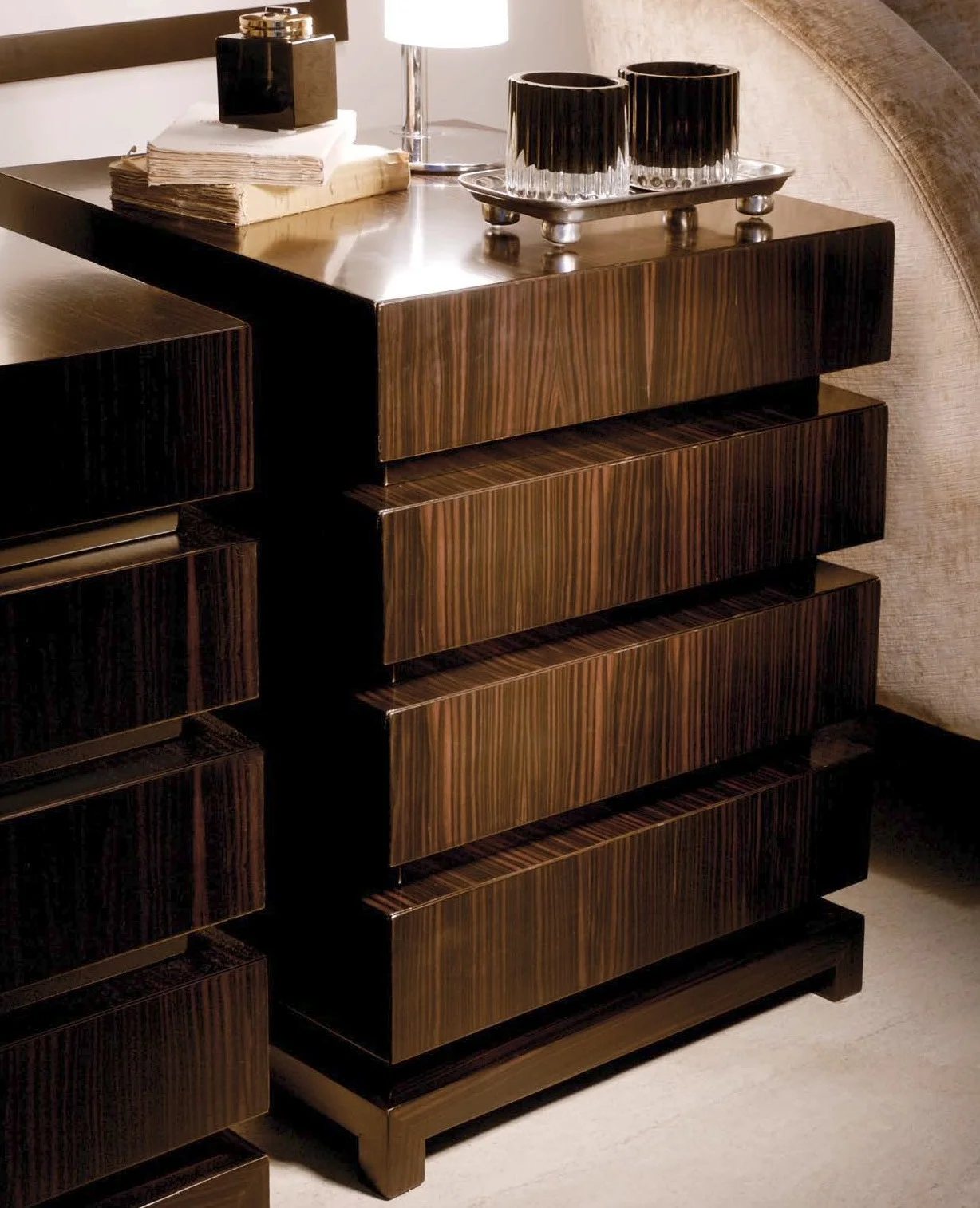 makao4drawers.jpg