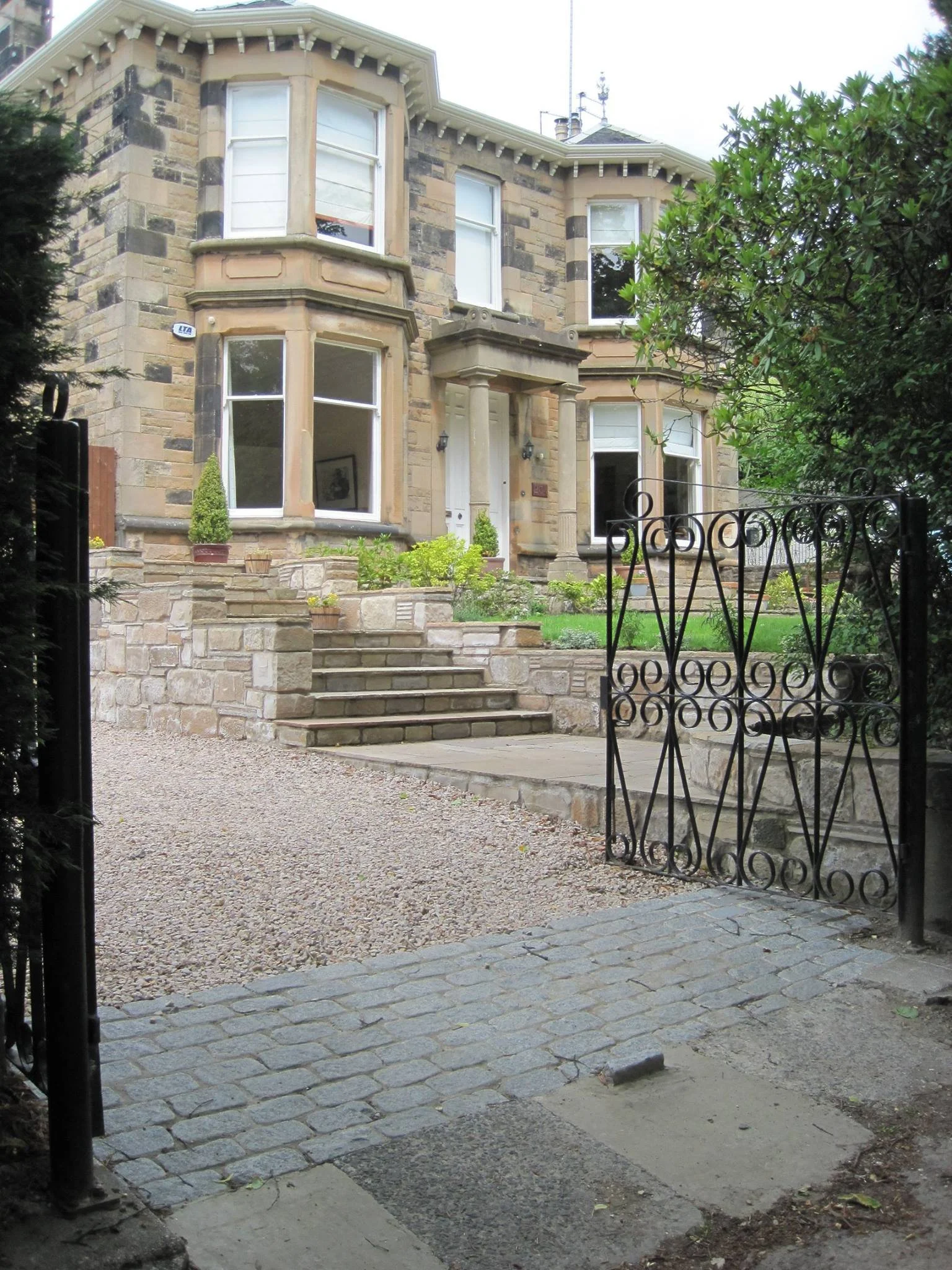 Entrance and Steps, Pollokshields