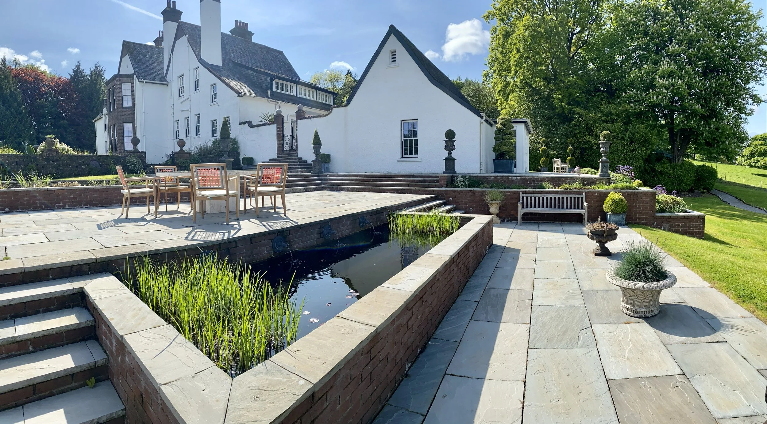 Terraces, near Bridge of Weir 