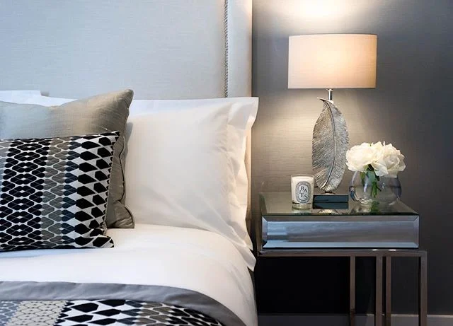 Three bedroom penthouse in Islington, London designed by Abahati Design
.
.
.
#luxury #residential #interiordesign #penthouse #bedroom #guestbedroom #headboard #abahatidesign #flowers #diptyque
