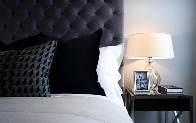 Three bedroom penthouse in Islington, London designed by Abahati Design
.
.
.
#luxury #residential #interiordesign #penthouse #bedroom #masterbedroom #headboard #abahatidesign #flowers #diptyque