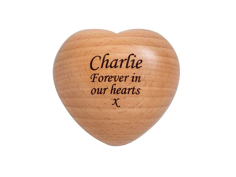 TributeHeart_KeepsakeUrn_Pets.jpg