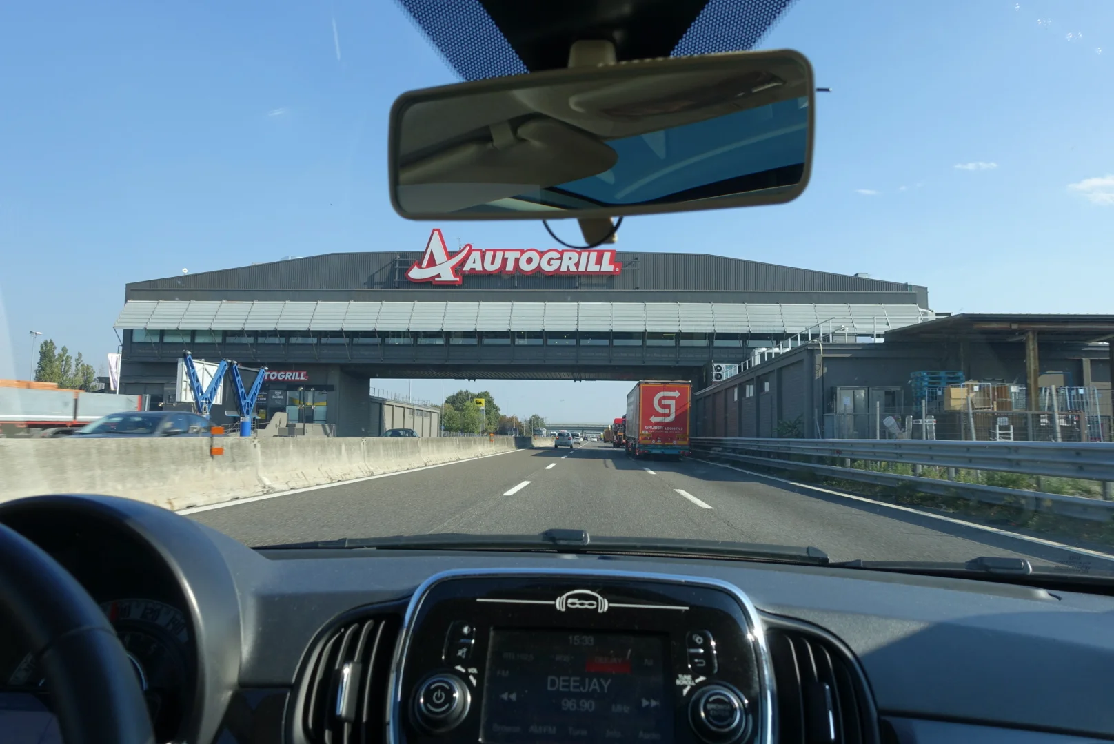 Autogrill! I want to go to the Eataly x Autogrill collaboration restaurant.