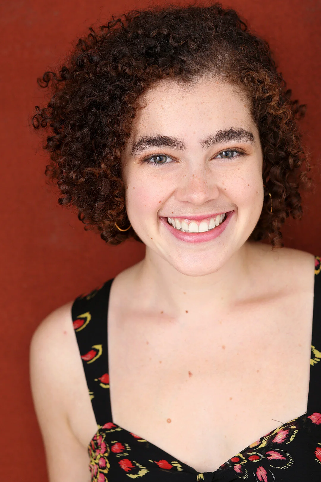 Bekah Elles Headshot.jpg
