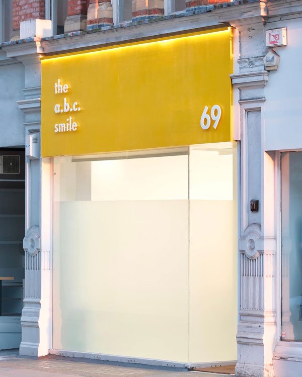 Clinic-shop-front-abc-smile.jpg