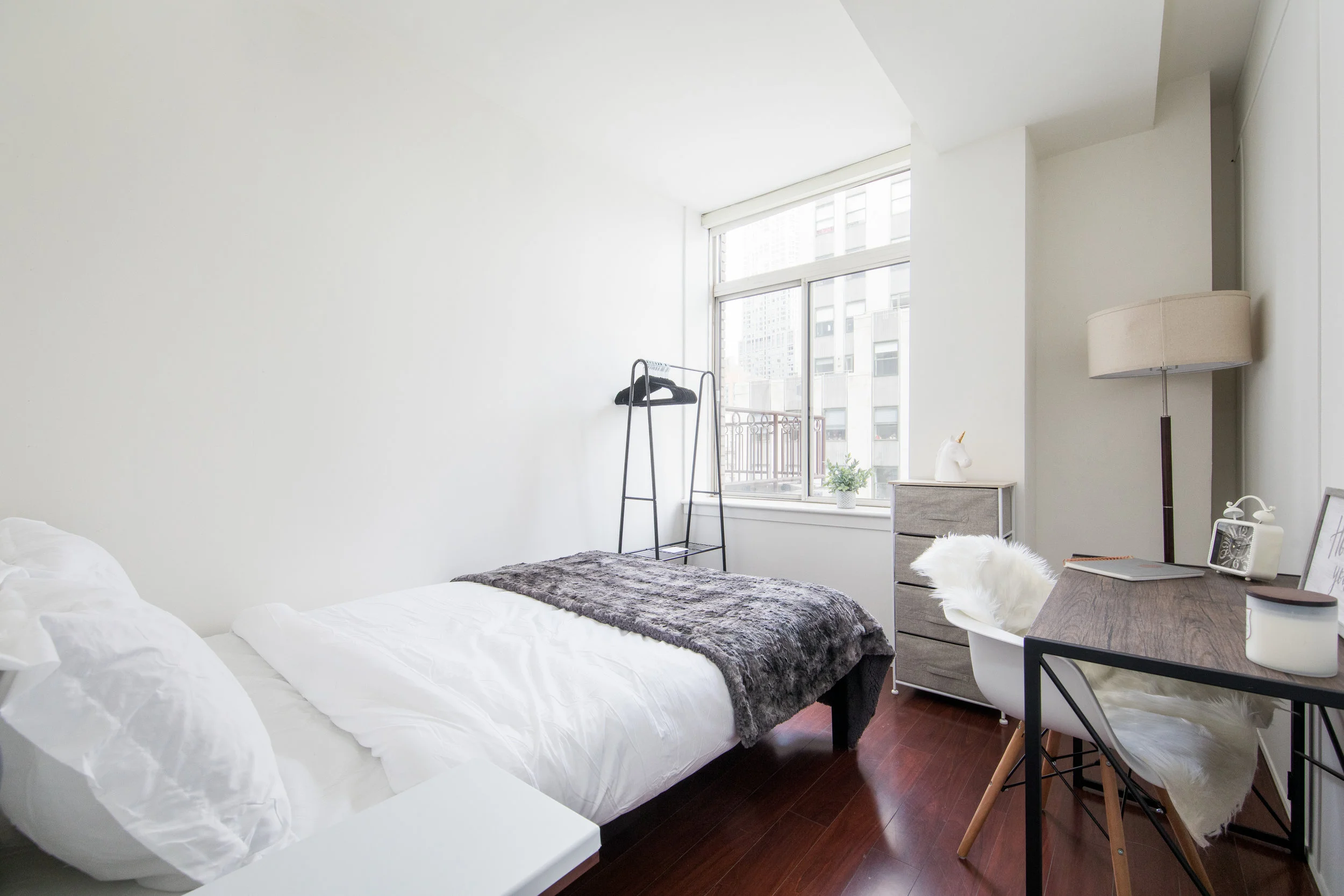 Room 2.jpg