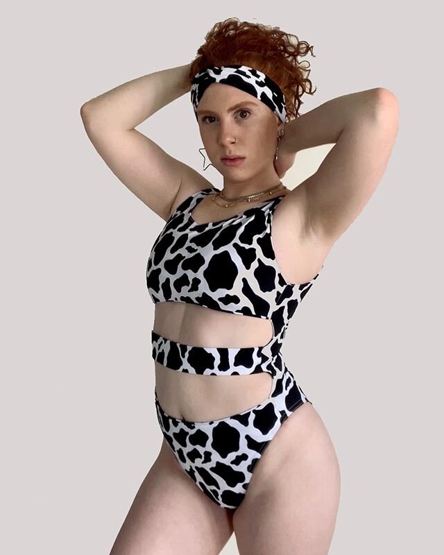 Sadly this swimsuit won&rsquo;t see the sun for a long time but it is one of my favs// cow print one piece with matching headband