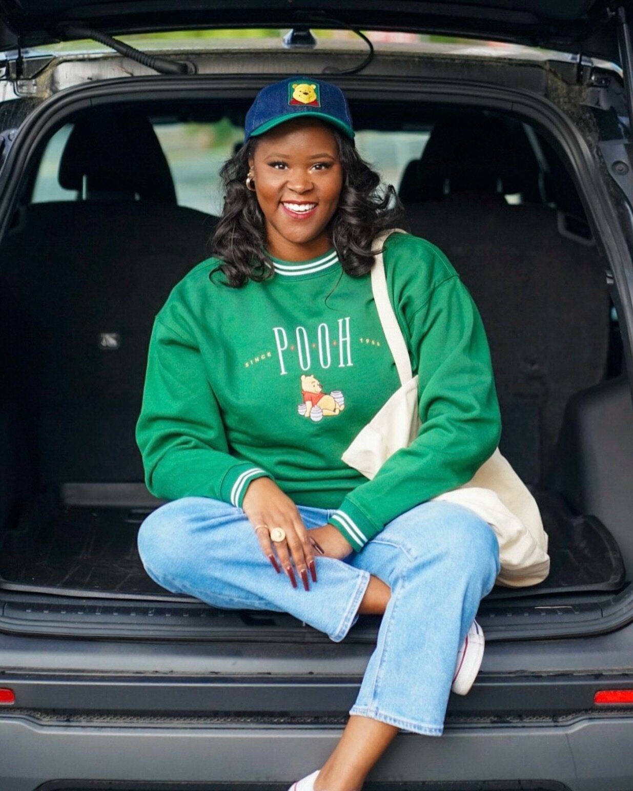 Weekends are for comfy clothes and farmers markets! Wearing my @disneystore Winnie the Pooh &ldquo;vintage&rdquo; sweatshirt and matching hat! So glad they restock it!

SN: Peep the square nails&hellip;.

#winniethepooh #poohbear #disney #disneyblogg