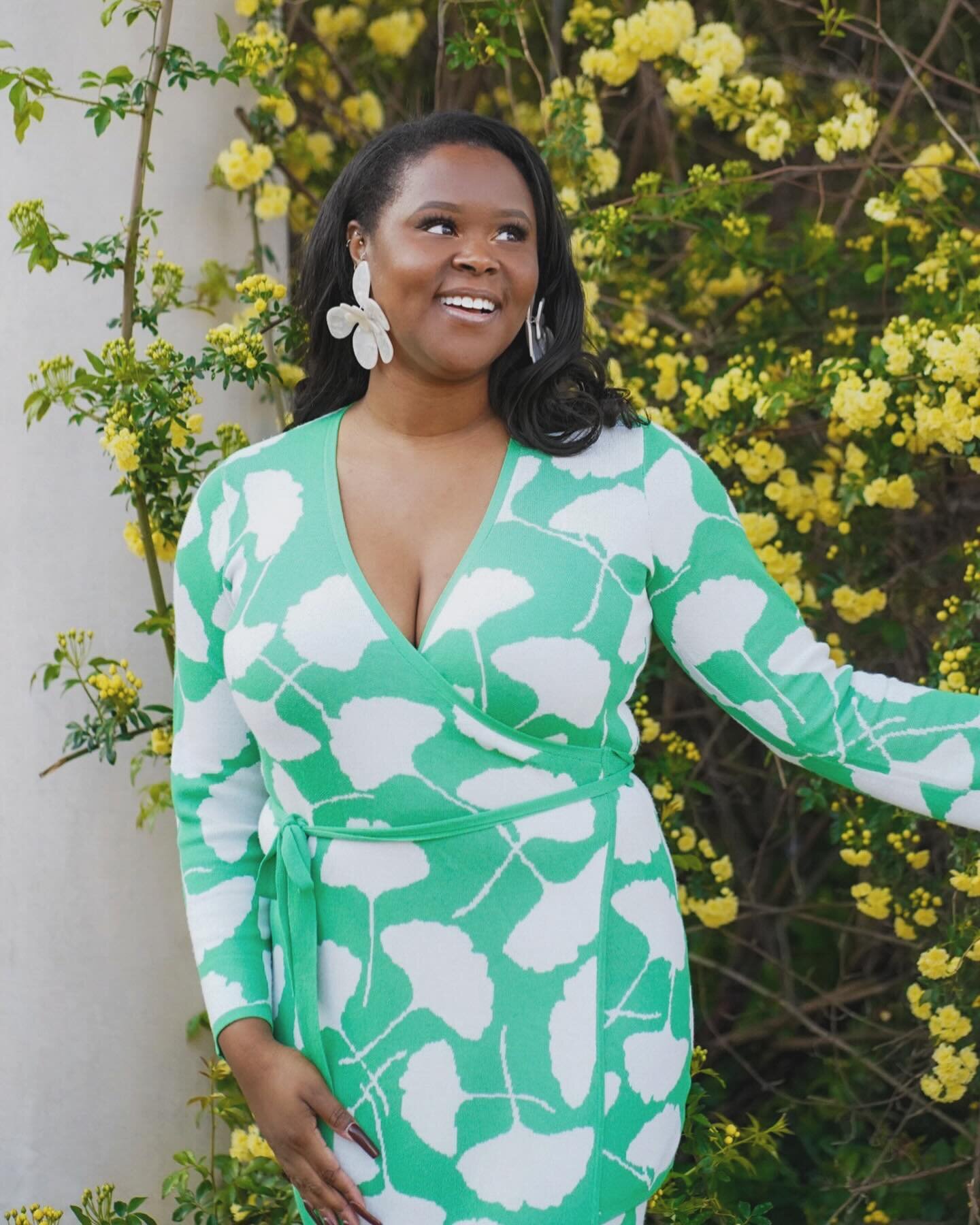 Happy Monday Peaches!

New blog post up on #thecreolepeach! Today I am showcasing the newest @target collaboration with @dvf, one of my favorite designers! Link in my bio for all the items I purchased and how I styled some of my favorite pieces!

#ta