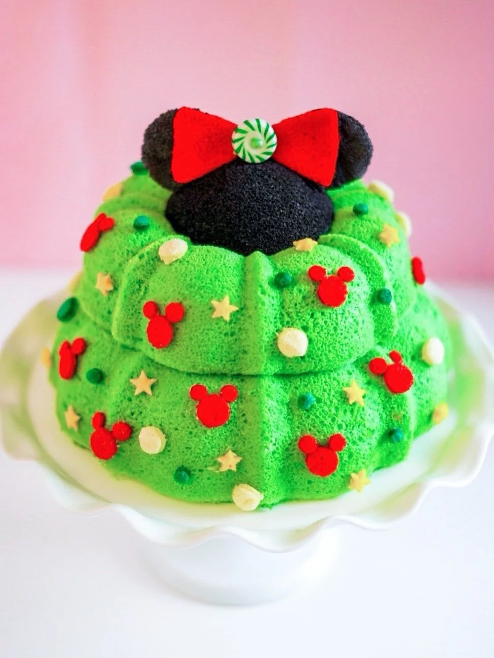 The Best Part of the Christmas Season? 
Baking, hands down!

There&rsquo;s just something magical about this time of year. The lights go up, the holiday music starts playing everywhere, and suddenly I&rsquo;m hit with the overwhelming urge to bake *e